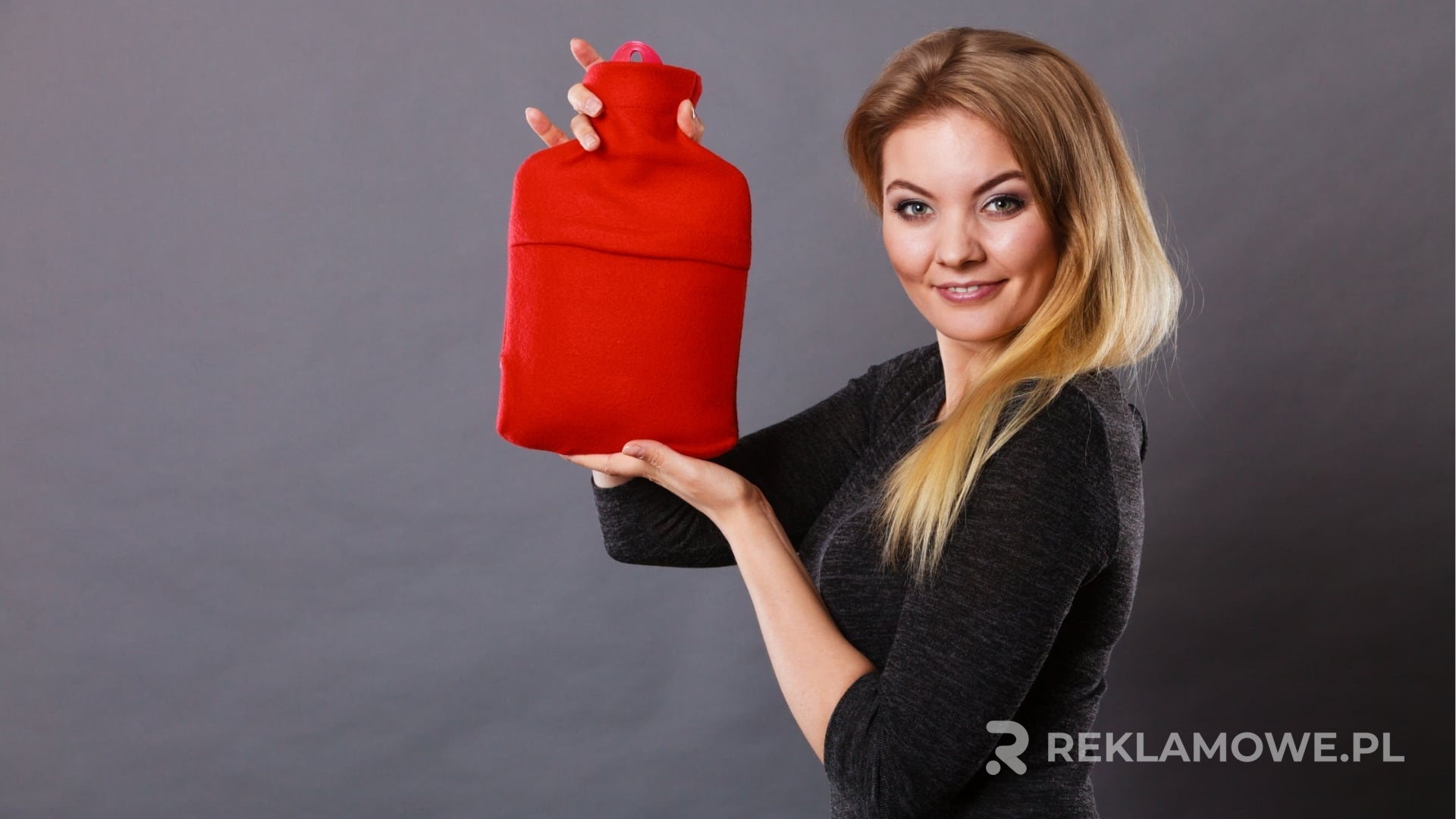 Ogrzewacze reklamowe zwiększające komfort klientów w kawiarni